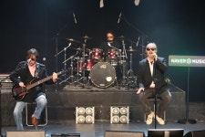 들국화 원년멤버 27년만에 신곡 발표