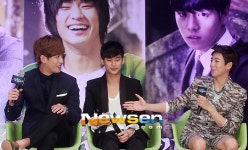 [포토엔]이현우 ‘기웅이형이 제일 잘 생겼어요’