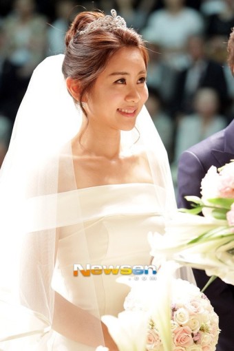 [포토엔]강미정 아나운서, 눈부신 6월의 신부(결혼식)
