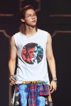 [포토엔]B1A4 신우 ‘훈훈한 외모에 근육질 몸매까지’(B1A4 콘서트)