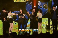 [포토엔]엠아이비 ‘올블랙 카리스마~’