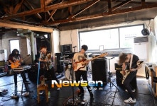 [포토엔]윤도현 밴드(YB) ‘파워 넘치는 무대’