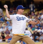 [포토엔]영화배우 크리스토퍼 멜로니시구 ‘한국처럼 현란한 시구 못해요’