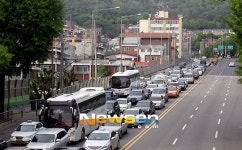 귀성길 가장 혼잡한 시간 18일 오전, 서울-부산 최대 9시간40분 소요