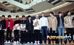 [포토엔]서바이벌 WIN 도전자들‘팬들 환호소리 들으며...’