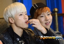 [포토엔]빅스타 필독 ‘음식도 맛있게 먹어요!’