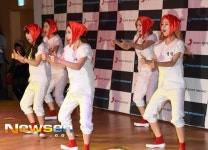 크레용팝 ‘어이’ 정체는 뽕짝, 도전이냐 객기냐