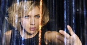 ‘루시’ 이러니 스칼렛요한슨, 묘한 푸른눈빛 섹시미[포토엔]