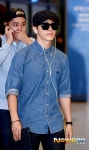[포토엔]슈퍼주니어 동해 ‘민낯 미소도 멋져’(공항패션)