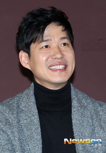 [포토엔]유준상 ‘훈훈한 미소~’