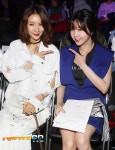 [포토엔]AS 정아-레이나 ‘포즈도 상큼 발랄~’