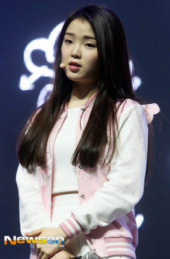 [포토엔]오마이걸 승희 ‘11살에 스타킹 출연~’