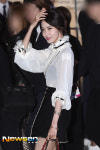 [포토엔]윤아, 속옷 라인 드러낸 파격 시스루