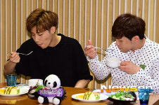 [포토엔]인피니트 성규-플레이제이 ‘너무 맛있어요’