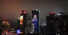 더원 中상하이 초대형 옥외광고 포착, 新한류 입증