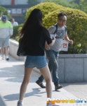 [포토엔움짤]박명수 ‘사인요청 피해 줄행랑, 쫓아가고 싶은 매력’