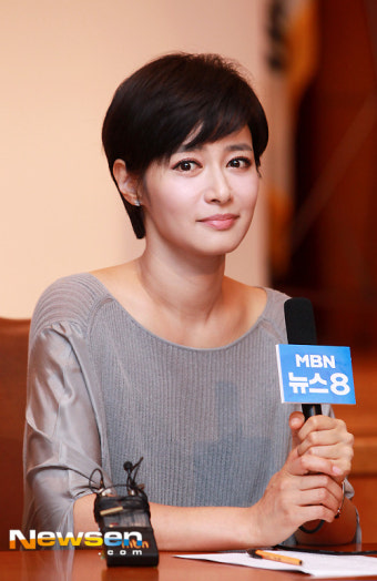 [포토엔]김주하 앵커 ‘HD TV에도 굴욕없을 미모~’