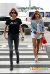 [포토엔]소녀시대 수영-유리 ‘스키니vs핫팬츠 각선미 살린 상반된 공항패션’