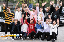 [포토엔]세븐틴, 만세로 돌아왔어요~