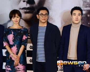 [포토엔]이지승 감독 ‘박효주 배성우 배우와 작업, 영광스러웠다’(섬, 사라진 사람들)