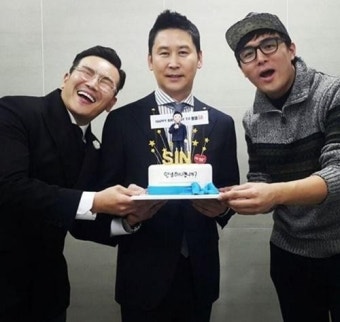 신동엽, 깜짝 생일파티에 어안이 벙벙 ‘서프라이즈’