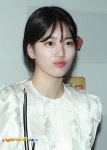 [포토엔]수지 ‘심장건강에 좋지 않은 애교입술’