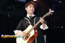 [포토엔]샘김 ‘모두가 기다린 데뷔 앨범’