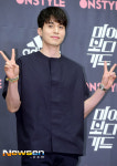 [포토엔]이동욱, 브이브이~