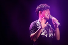 이승철 데뷔 30주년 콘서트, 2만4천 관객 운집 “제작비만 12억원”