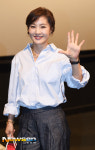 [포토엔]박지영 ‘상큼 미소 손인사’