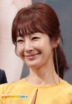 [포토엔]‘피부도 안 늙어~’ 명세빈 ‘클로즈업도 굴욕없는 40대 꿀피부