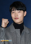 [포토엔]류준열 ‘더 킹 파이팅!’