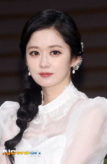 ‘열혈주부 명탐정’ 동안미녀 장나라, 싱글맘 변신한다(공식)