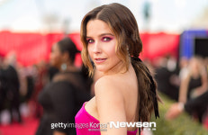 소피아 부시 ‘그녀만이 소화할 수 있는 화려한 메이크업’ [포토엔]