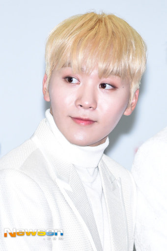 [포토엔]세븐틴 승관 ‘귤처럼 상큼한 제주 소년’