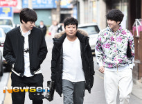 [포토엔]존박 이수근 김희철 ‘신길동 사우나 왔어요’