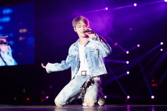 “2년 7개월 기다렸다” 김재중, 홍콩 5천 팬 들어다놨다 ‘공연의 신’