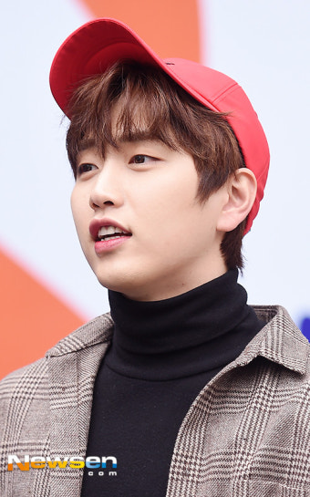 [포토엔]B1A4 산들 ‘귀여운 멍뭉이 비주얼’