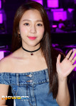 [포토엔]예원 ‘시원하게 어깨드러내고’