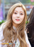 [포토엔HD] 프리스틴 은우 ‘땅에 닿을 듯한 긴머리 누누’(뮤직뱅크 출근길 패션)