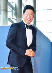 [포토엔HD] 유해진 ‘살짝 부끄러운 미소’(백상예술대상)