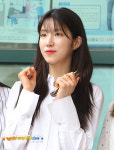 [포토엔]라붐 지엔 ‘두 손 꽉 쥐고 투표소로~’