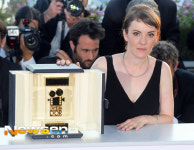 [포토엔] 레오노르 세라이예 ‘70회 칸영화제 황금카메라상 수상’