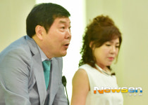 [포토엔HD] 송대관 폭언관련 기자회견 하는 홍익기획 홍상기 대표