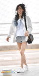 [포토엔화보]소녀시대 태연 ‘더운 날씨에는 짧은 핫팬츠가 최고’