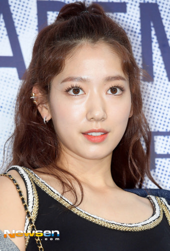 [포토엔HD] 박신혜 ‘하늘로 솟구치는 인형눈썹’