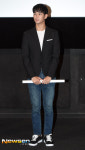 [포토엔HD] 김수현 ‘사인포스터 들고 왔어요’