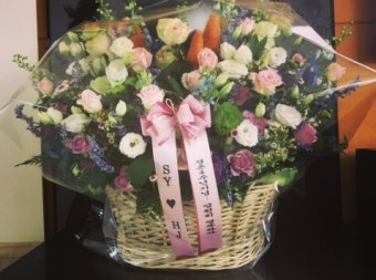 기성용한혜진, 결혼 4주년 맞아 꽃배달 ‘꿀 뚝뚝 연상연하 부부’
