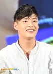 [포토엔HD] 강하늘 ‘미담제조기의 착한 미소~’