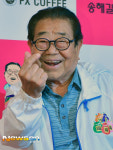 [포토엔HD] 송해 ‘90세 나이에 아이돌 못지 않은 앙증 손하트’